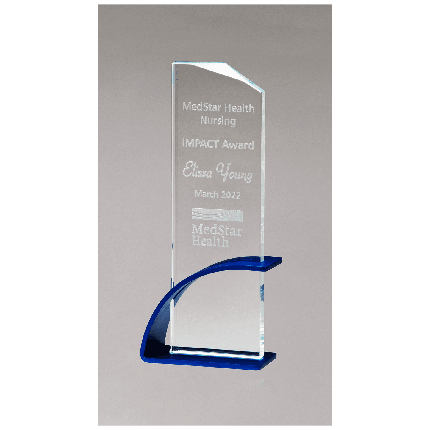Blue Contemporary Clear 3 7/8" x 10 1/8" x 1/2" Thick Glass Award, Arched Base with Matte Metallic Finish